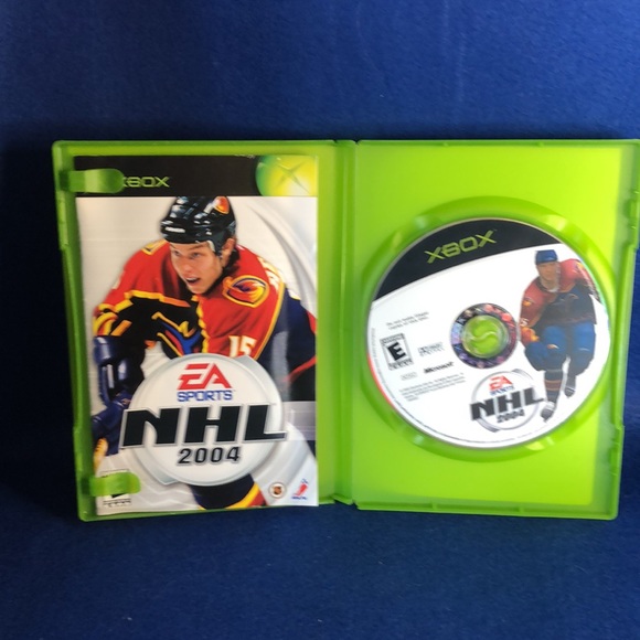 ⭐️4/$36⭐️ NHL 2004 Xbox - Picture 6 of 8
